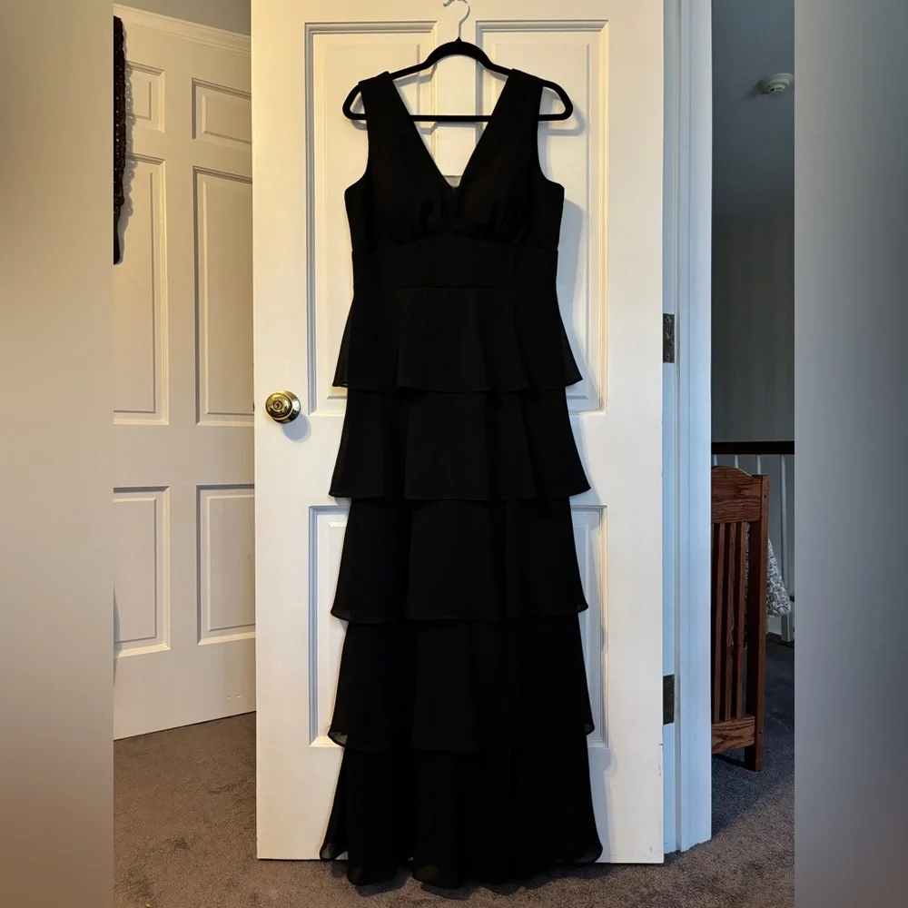 R&M Richards Black Tiered Maxi Dress - Picture 2 of 11
